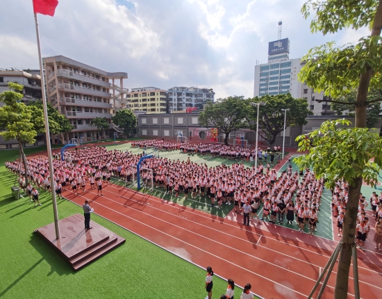 已處理1630663369255鶴山市沙坪街道第一小學舉行升國旗儀式（攝影：黃永強）.jpg